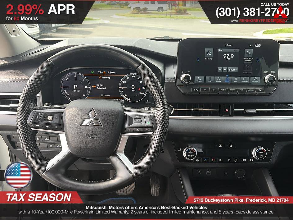 Used 2023 Mitsubishi Outlander SEL image 14
