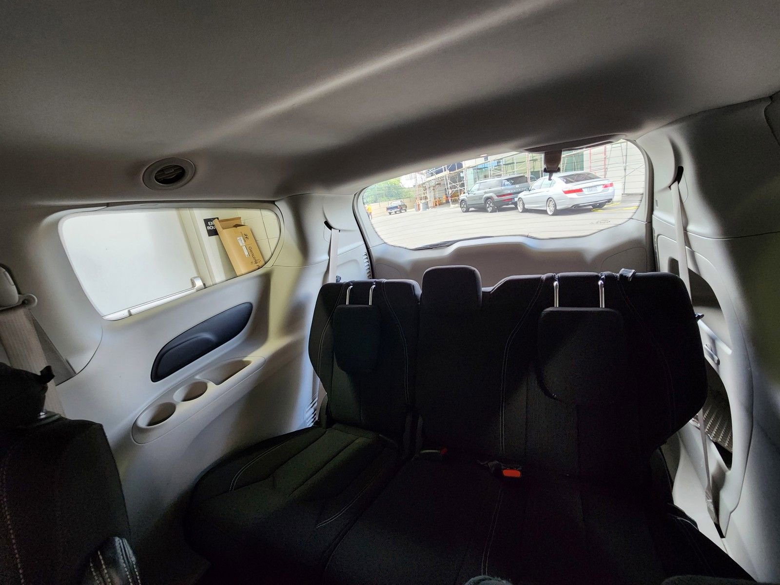 Used 2023 Chrysler Voyager LX FWD image 19