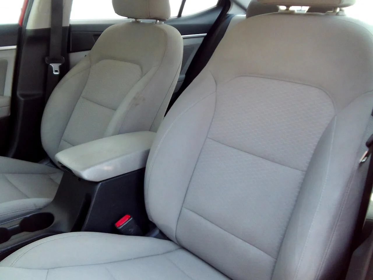 Used 2020 Hyundai Elantra SEL FWD image 12