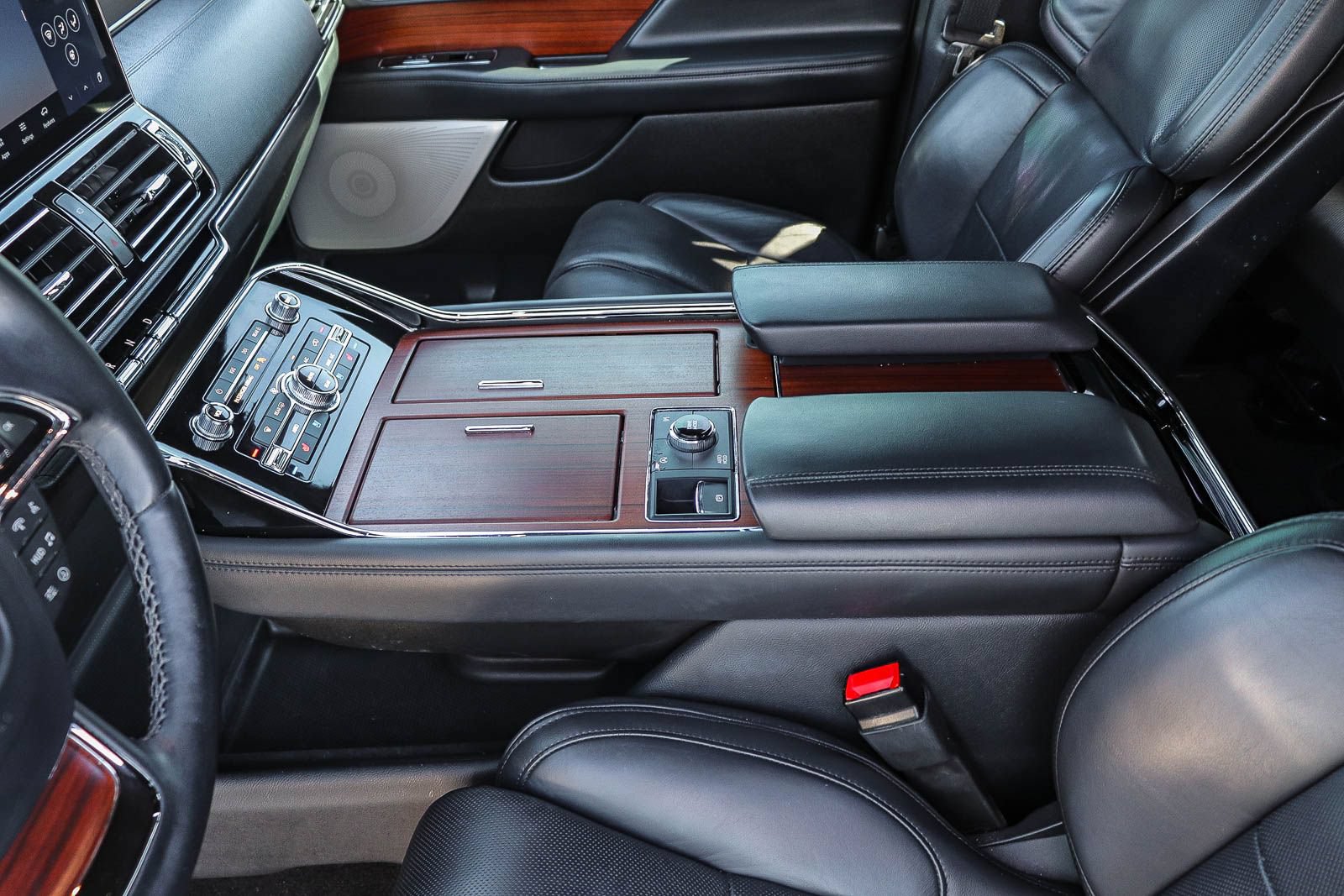 Used 2023 Lincoln Navigator Reserve AWD/4WD image 20
