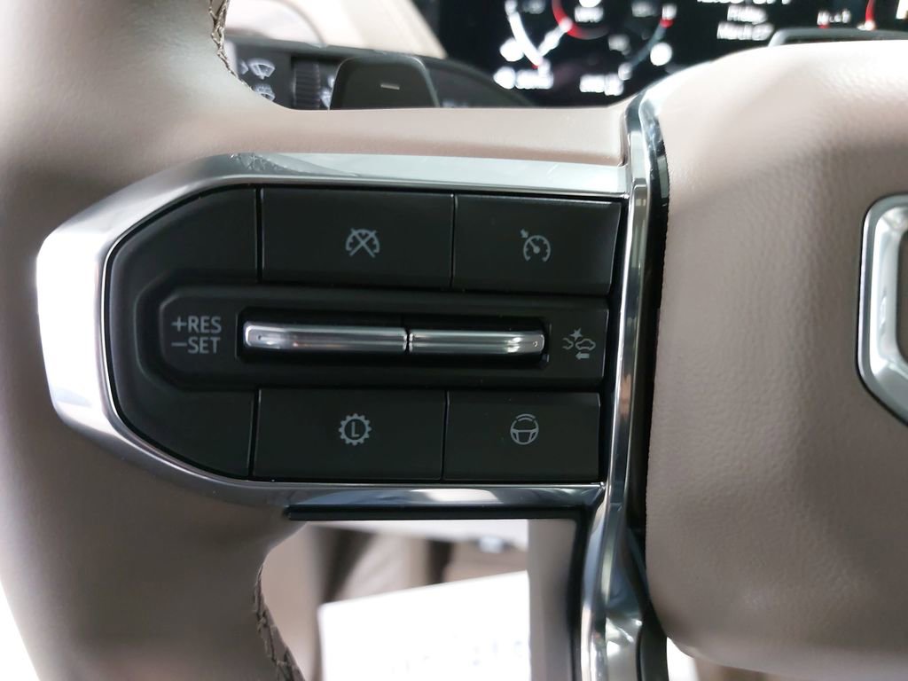 New 2026 GMC Yukon Denali w/ Advanced Technology Package image 17
