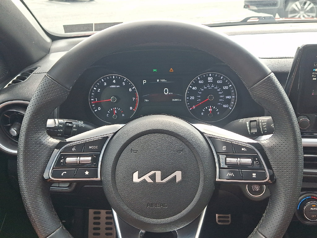 Used 2022 Kia Forte GT-Line w/ GT-Line Premium Package FWD image 20