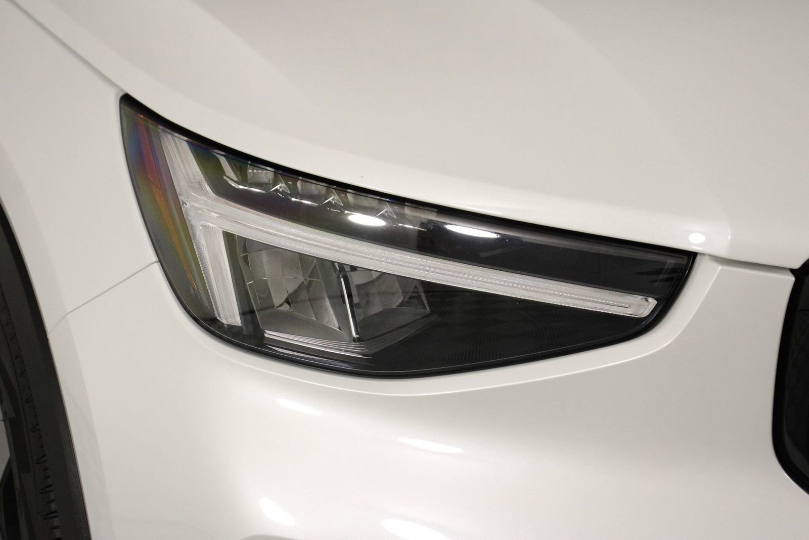Used 2023 Volvo XC40 B5 Ultimate w/ Protection Package Premier AWD/4WD image 26