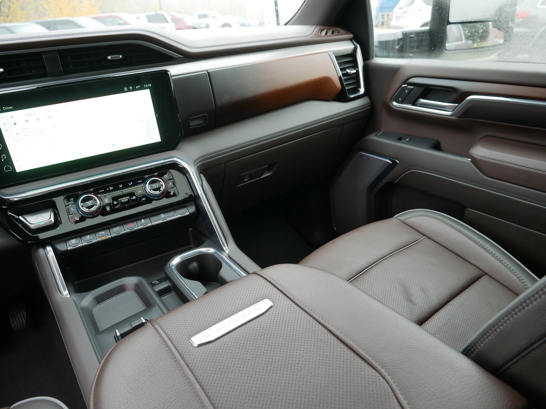 Used 2024 GMC Sierra 3500 Denali w/ Denali Reserve Package image 11