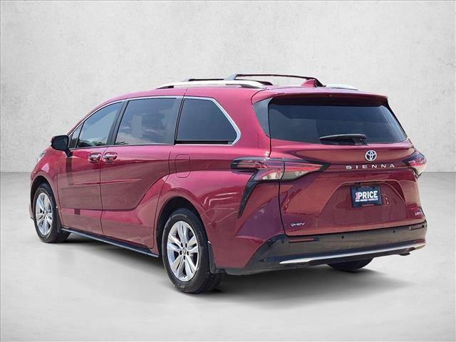 Used 2025 Toyota Sienna Limited FWD image 7
