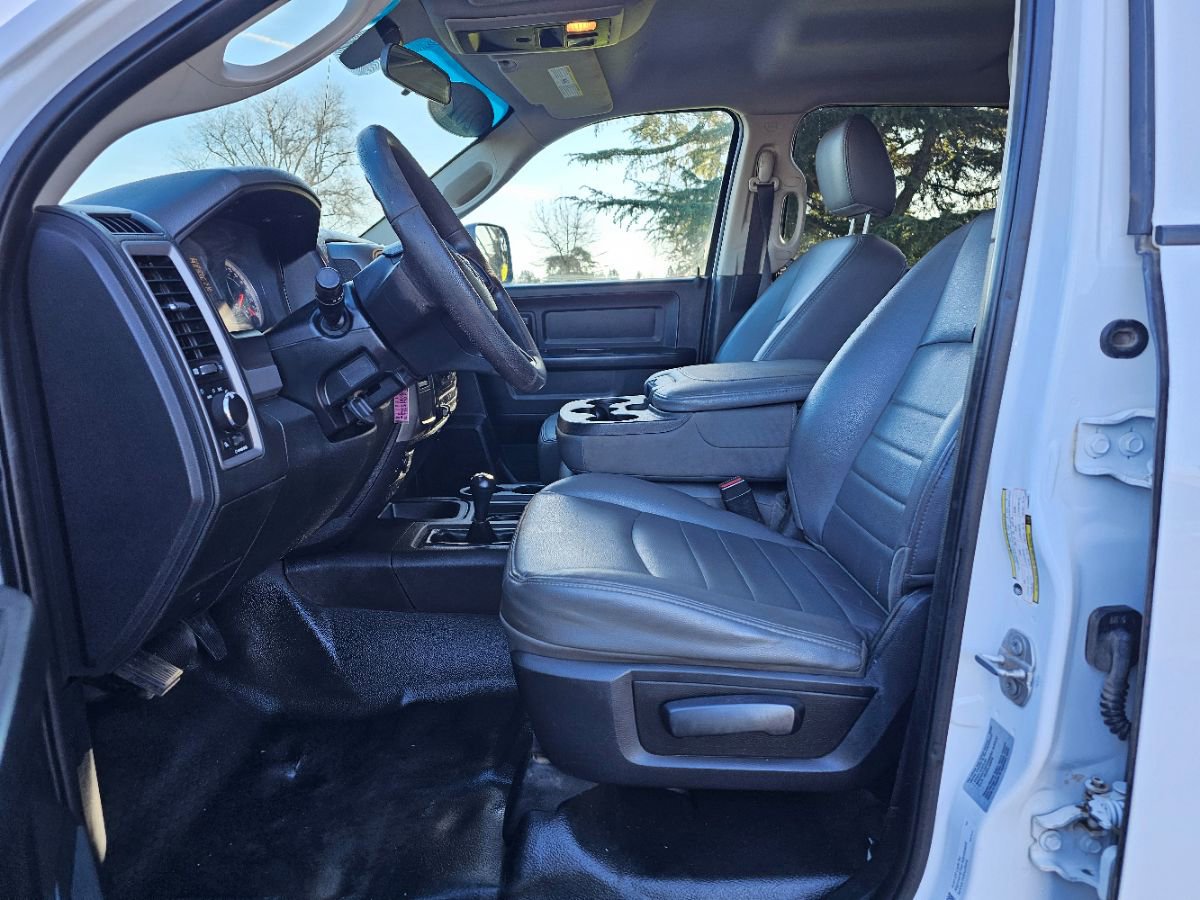 Used 2017 RAM 3500 Tradesman w/ Protection Group image 30