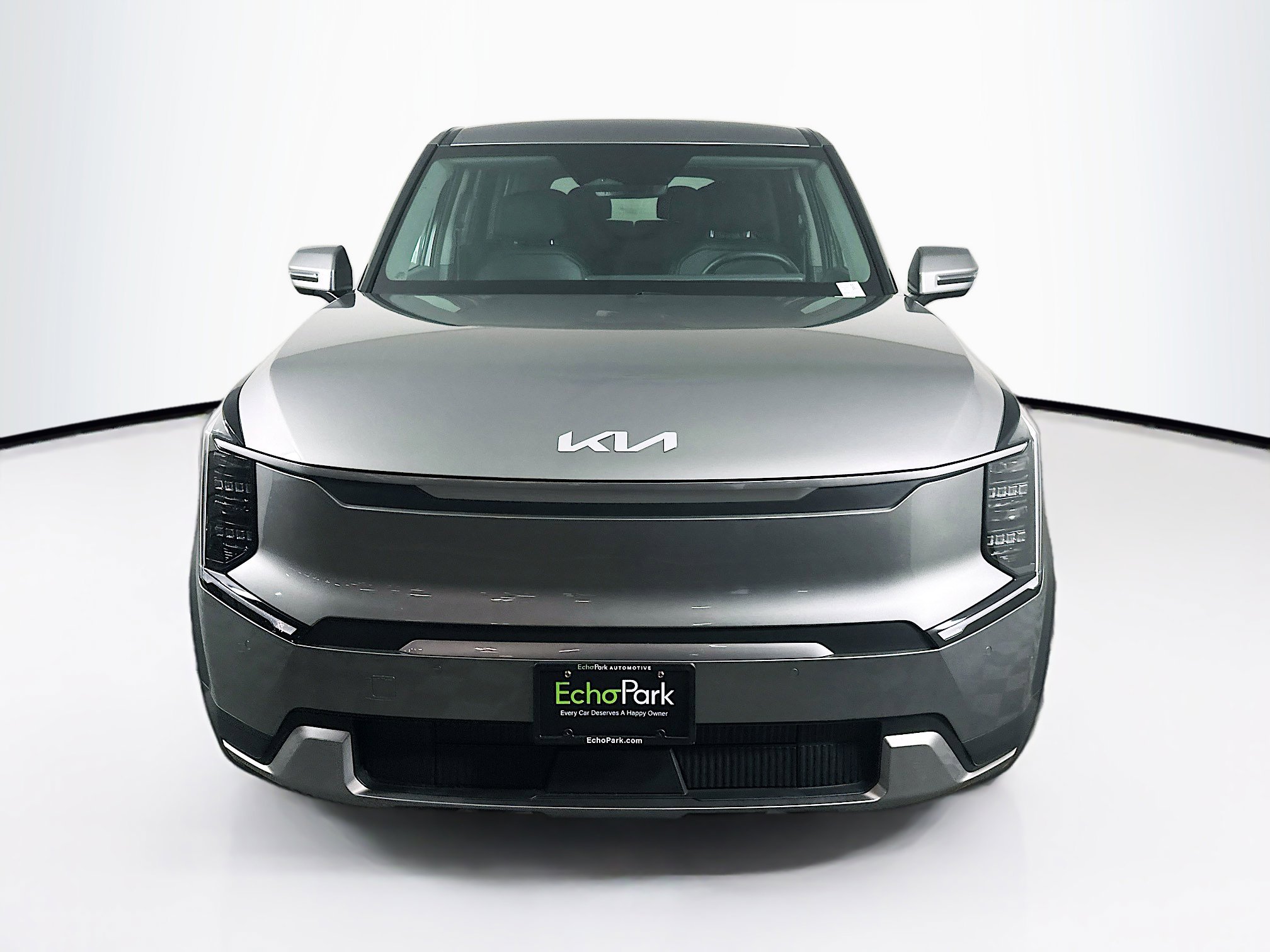 Used 2024 Kia EV9 Light Long Range image 2