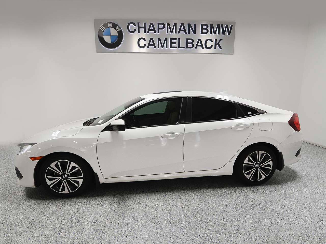 Used 2018 Honda Civic EX-T image 4