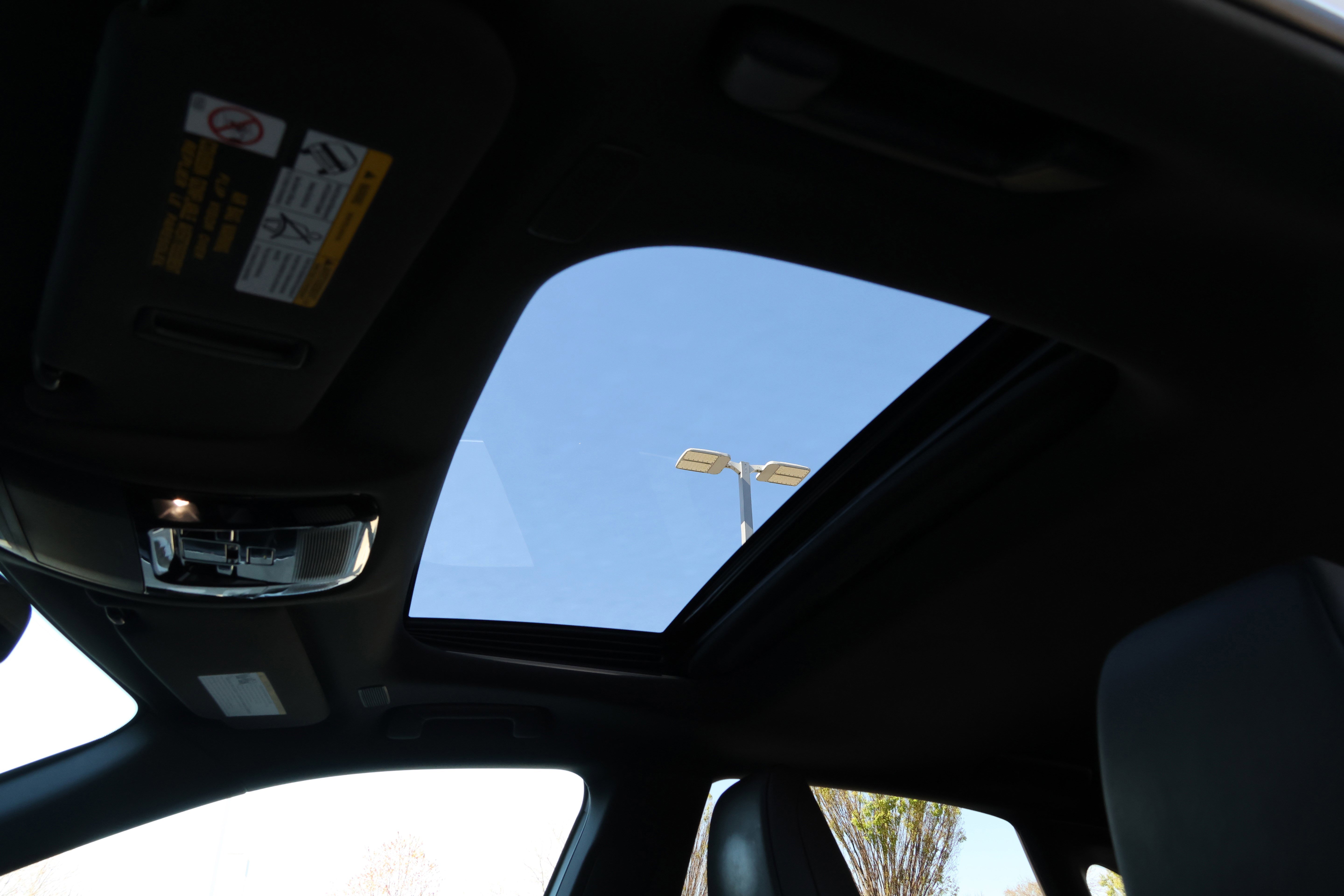 Used 2025 Lexus RX 350 Premium w/ Accessory Package (Z1) image 31