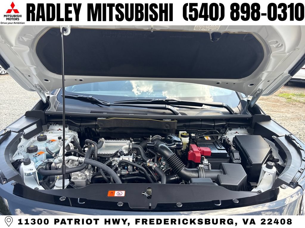 New 2026 Mitsubishi Outlander LE AWD/4WD image 15