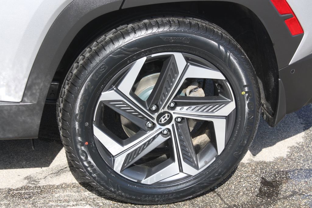 Used 2023 Hyundai Tucson Limited image 30