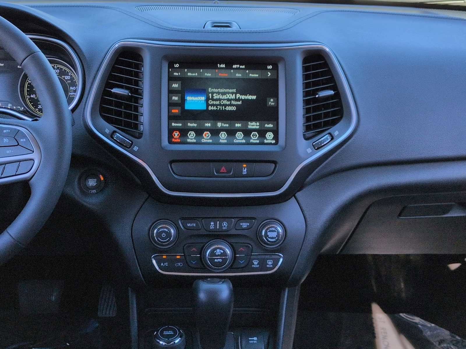 Used 2022 Jeep Cherokee Latitude Lux w/ Sun & Sound Group image 30