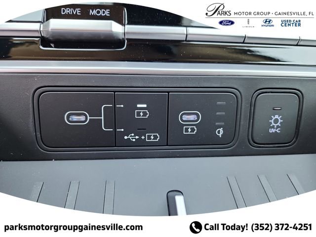 New 2025 Hyundai Santa Fe Limited FWD image 23