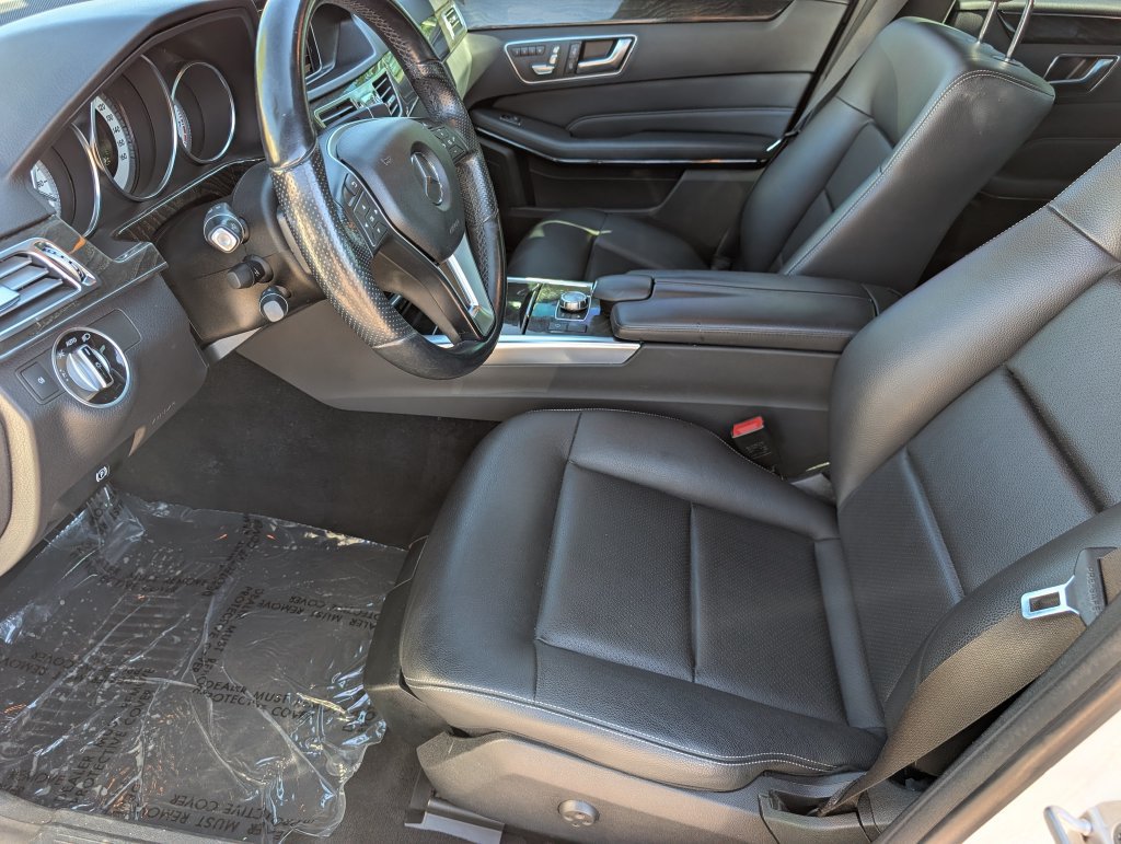 Used 2014 Mercedes-Benz E 350 4MATIC Sedan image 11