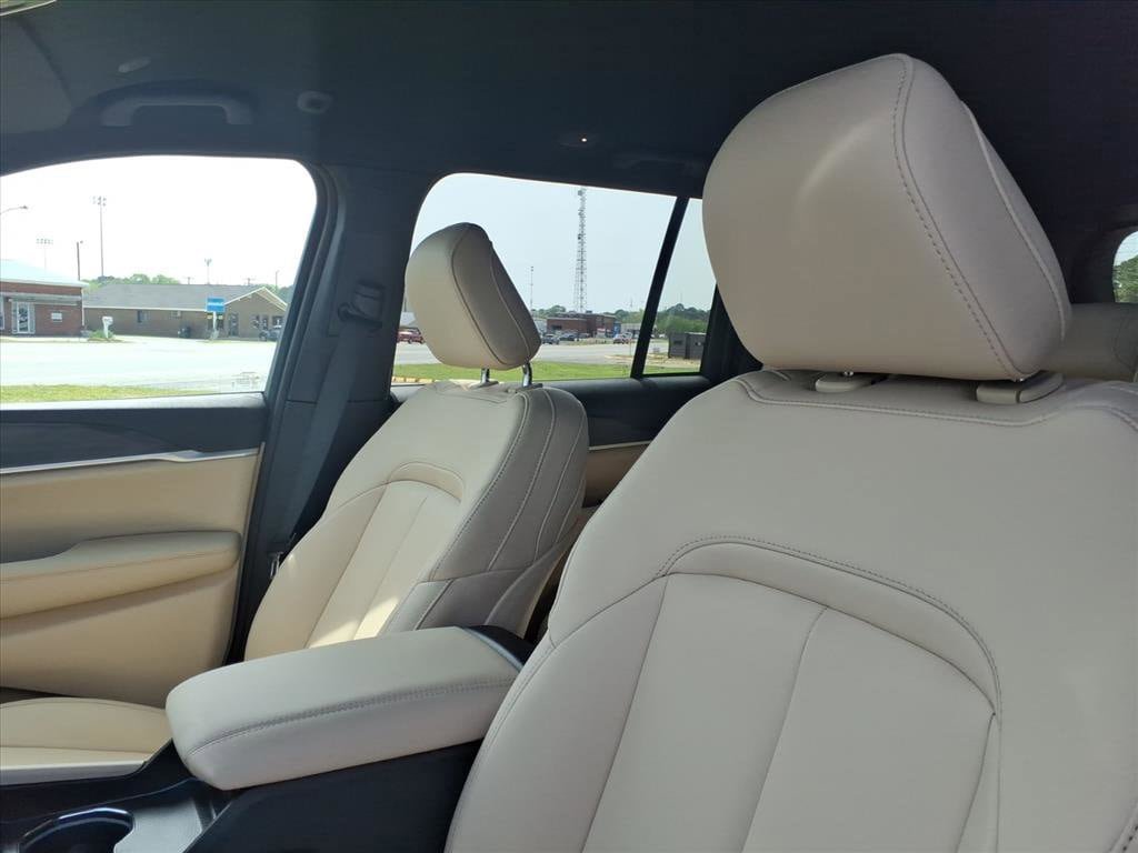 New 2026 Jeep Grand Cherokee Limited AWD/4WD image 14