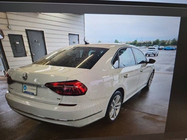 Used 2019 Volkswagen Passat 2.0T Wolfsburg FWD image 3
