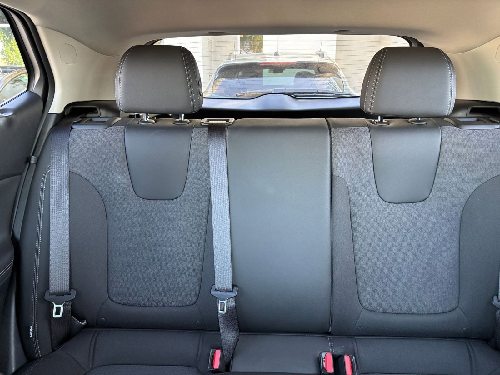 Used 2025 Buick Encore GX Preferred image 35