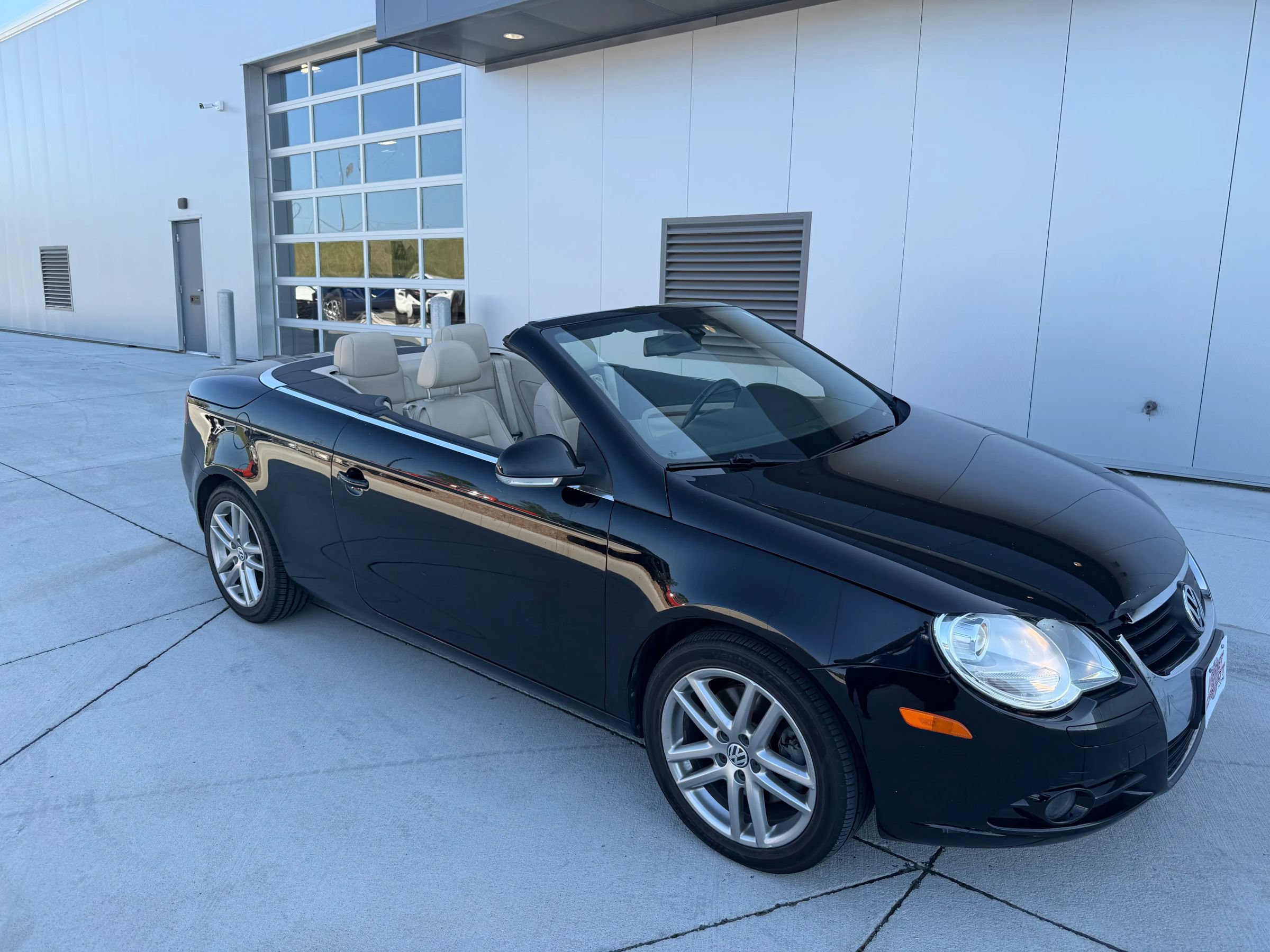 Used 2008 Volkswagen Eos Lux