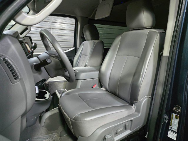 Used 2015 Nissan NV 3500 SV w/ Technology Package image 16