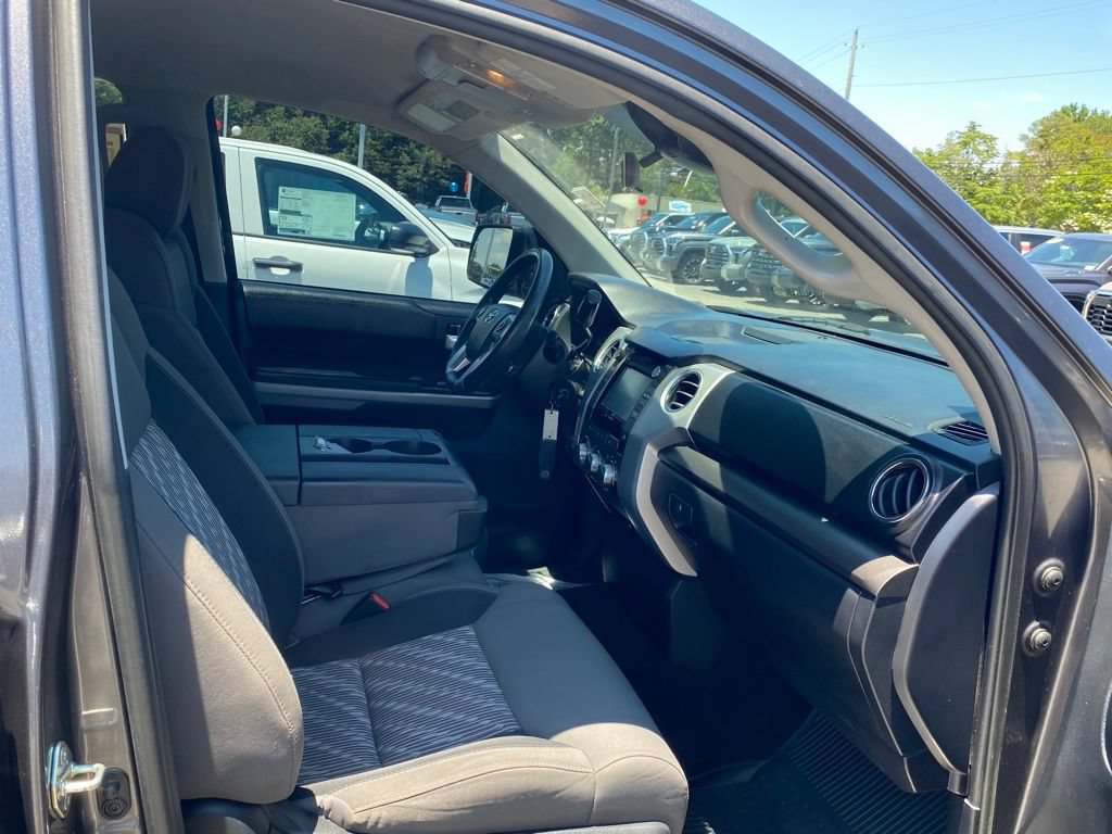 Used 2018 Toyota Tundra SR5 AWD/4WD image 18