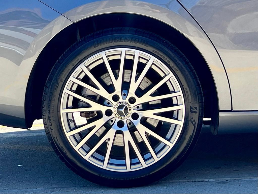 Certified 2026 Mercedes-Benz CLA 250 4MATIC image 37