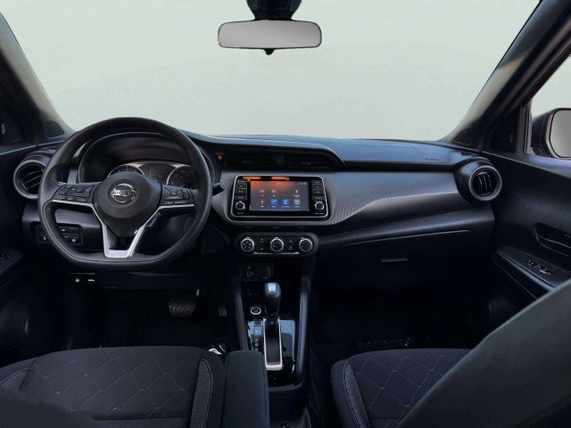 Used 2020 Nissan Kicks S image 38