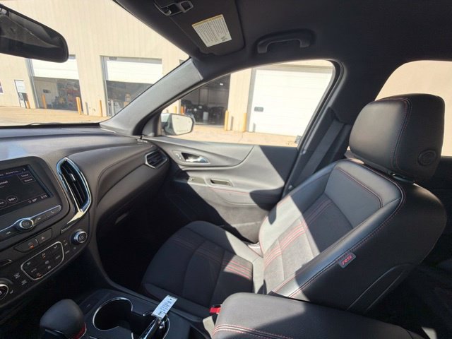 Used 2024 Chevrolet Equinox RS FWD image 28