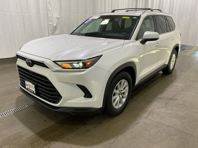 Certified 2024 Toyota Grand Highlander XLE image 8