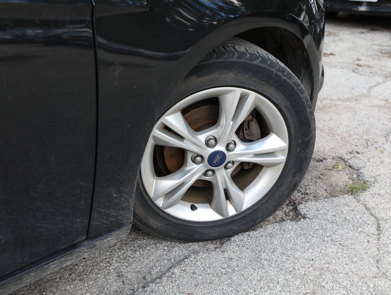 Used 2014 Ford Focus SE FWD image 9