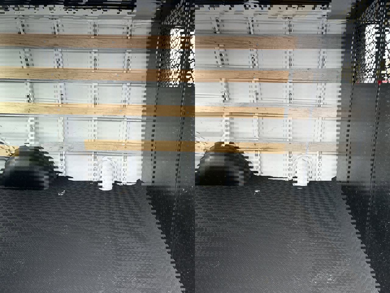 Used 2024 GMC Savana 2500 w/ Driver Convenience Package image 16