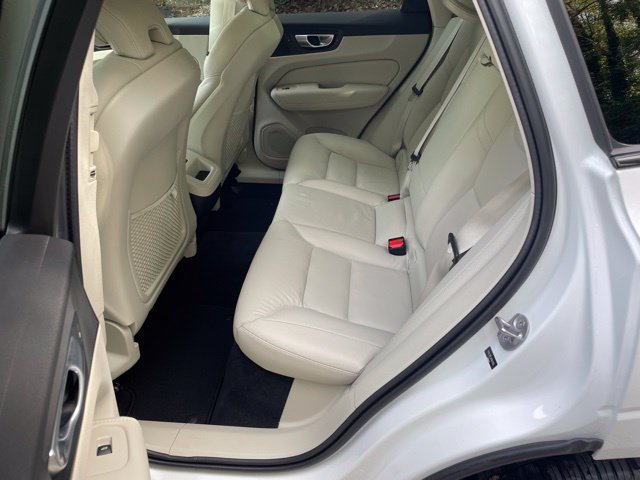 Certified 2024 Volvo XC60 B5 Plus w/ Climate Package AWD/4WD image 12