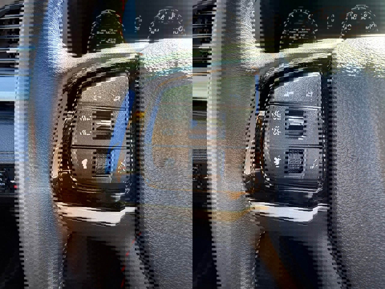 Used 2025 Honda Odyssey Sport-L image 17