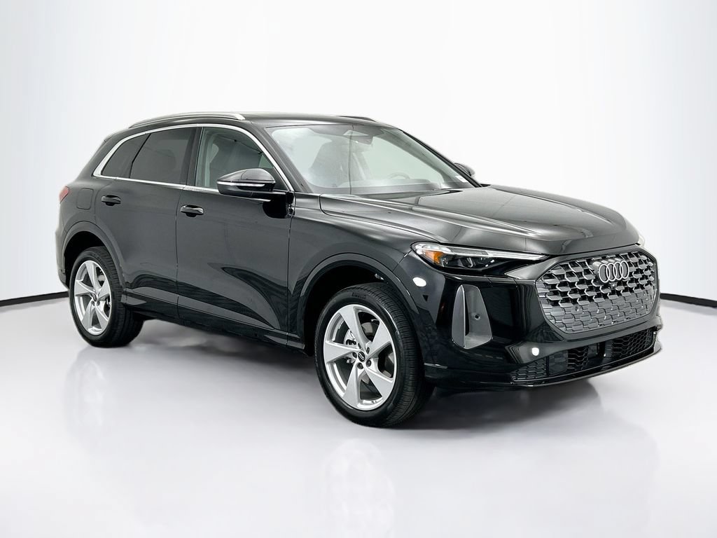 Used 2025 Audi Q5 Premium Plus AWD/4WD image 3
