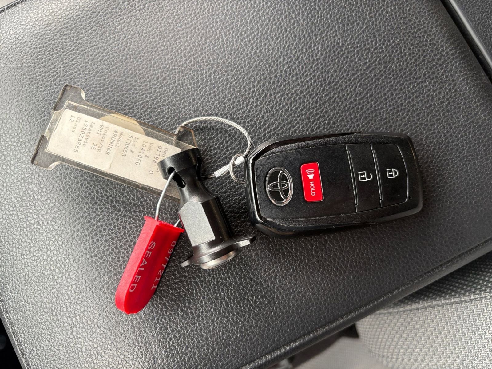 Used 2025 Toyota 4Runner TRD Off-Road image 18