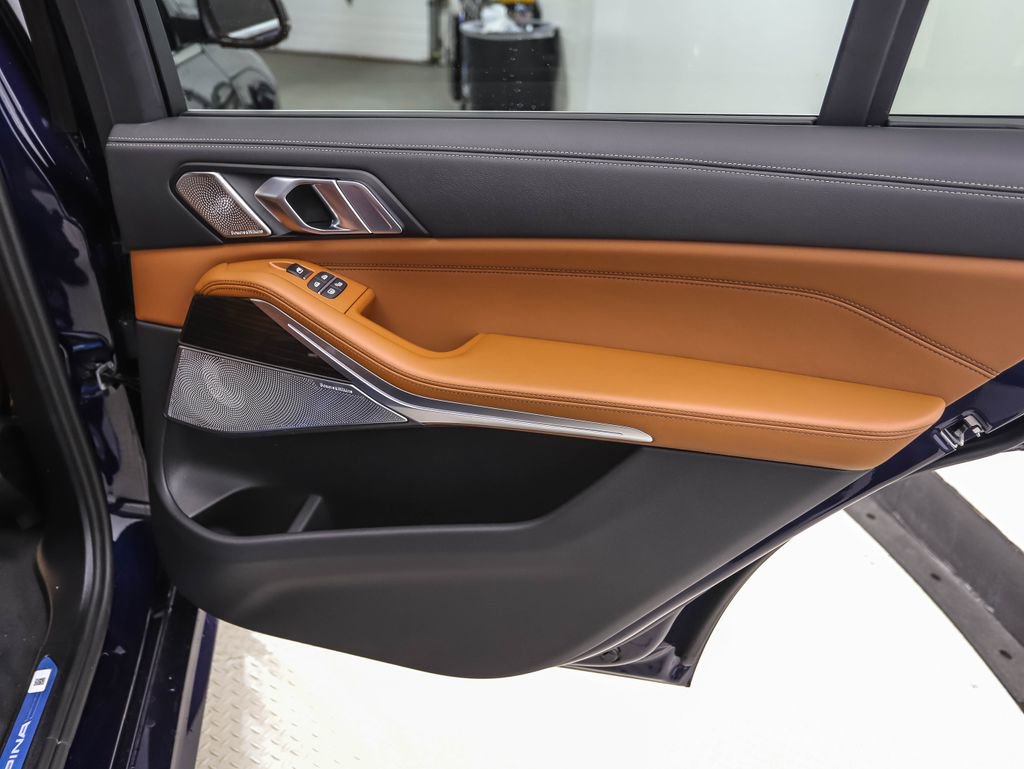 New 2026 BMW ALPINA XB7 image 27