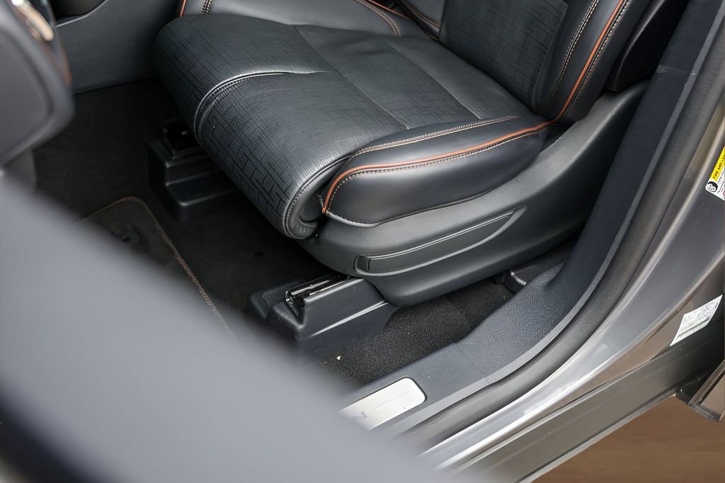 Used 2025 Lincoln Aviator Black Label image 8