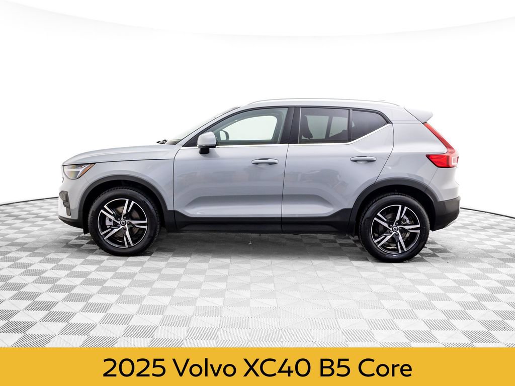 Used 2025 Volvo XC40 B5 Core video 2