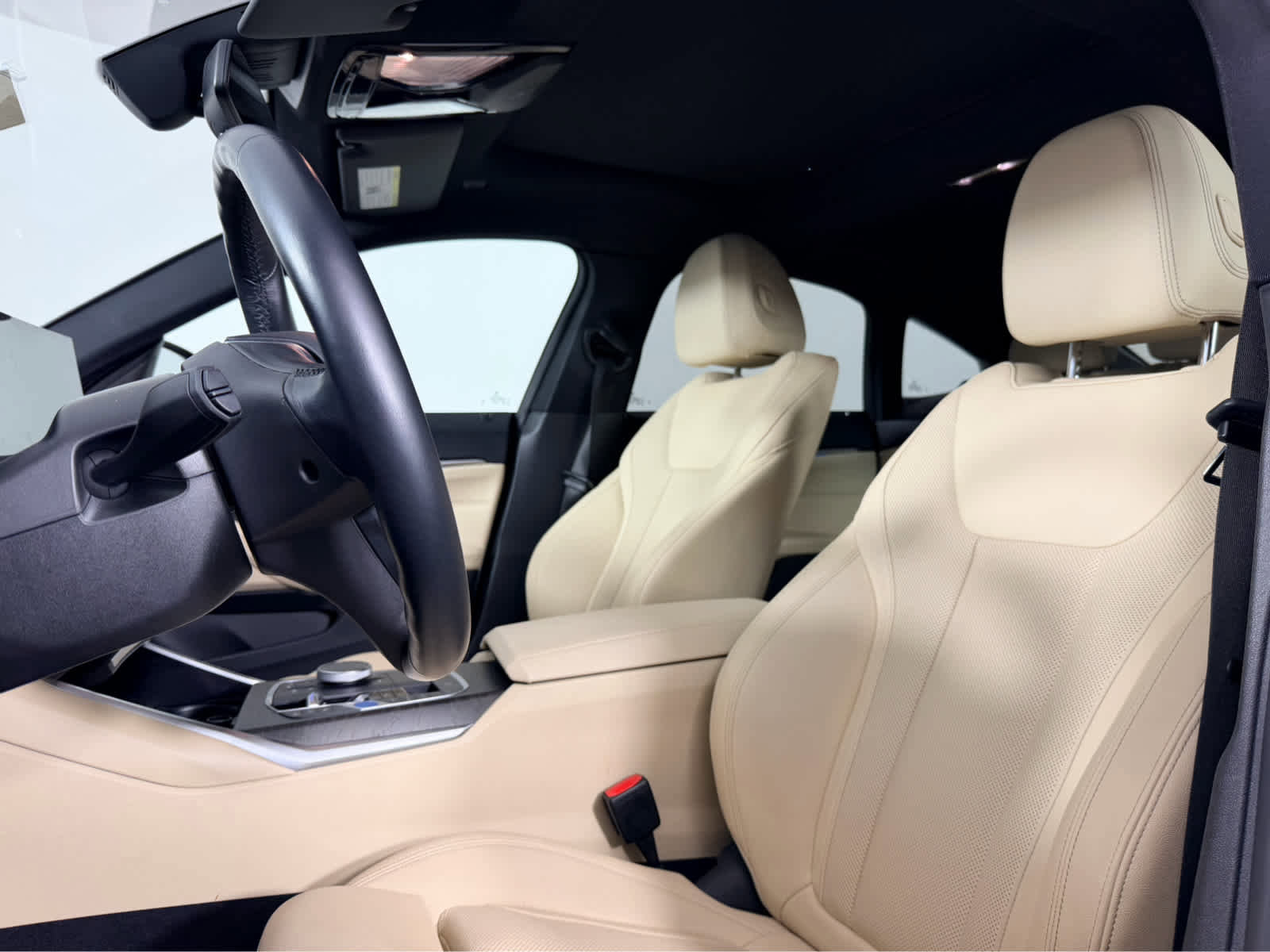 Certified 2023 BMW i4 eDrive35 w/ Premium Package image 10