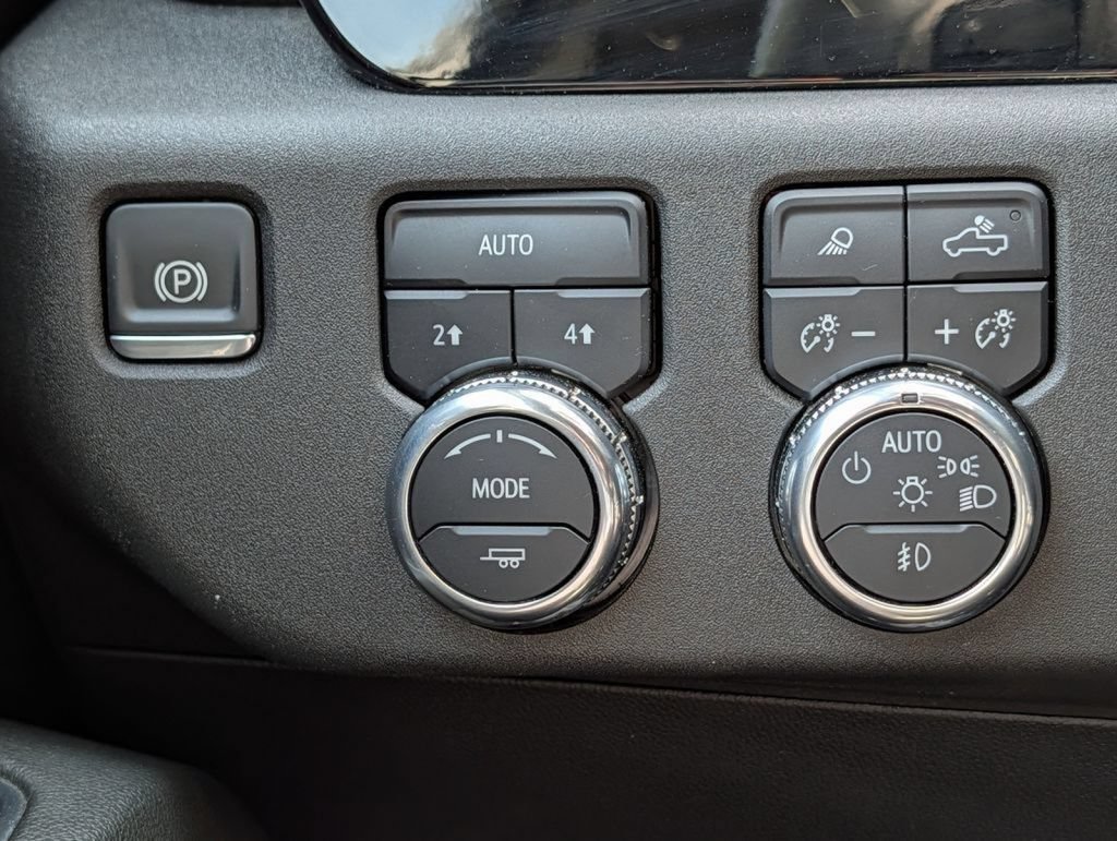 Used 2024 GMC Sierra 1500 SLT AWD/4WD image 38