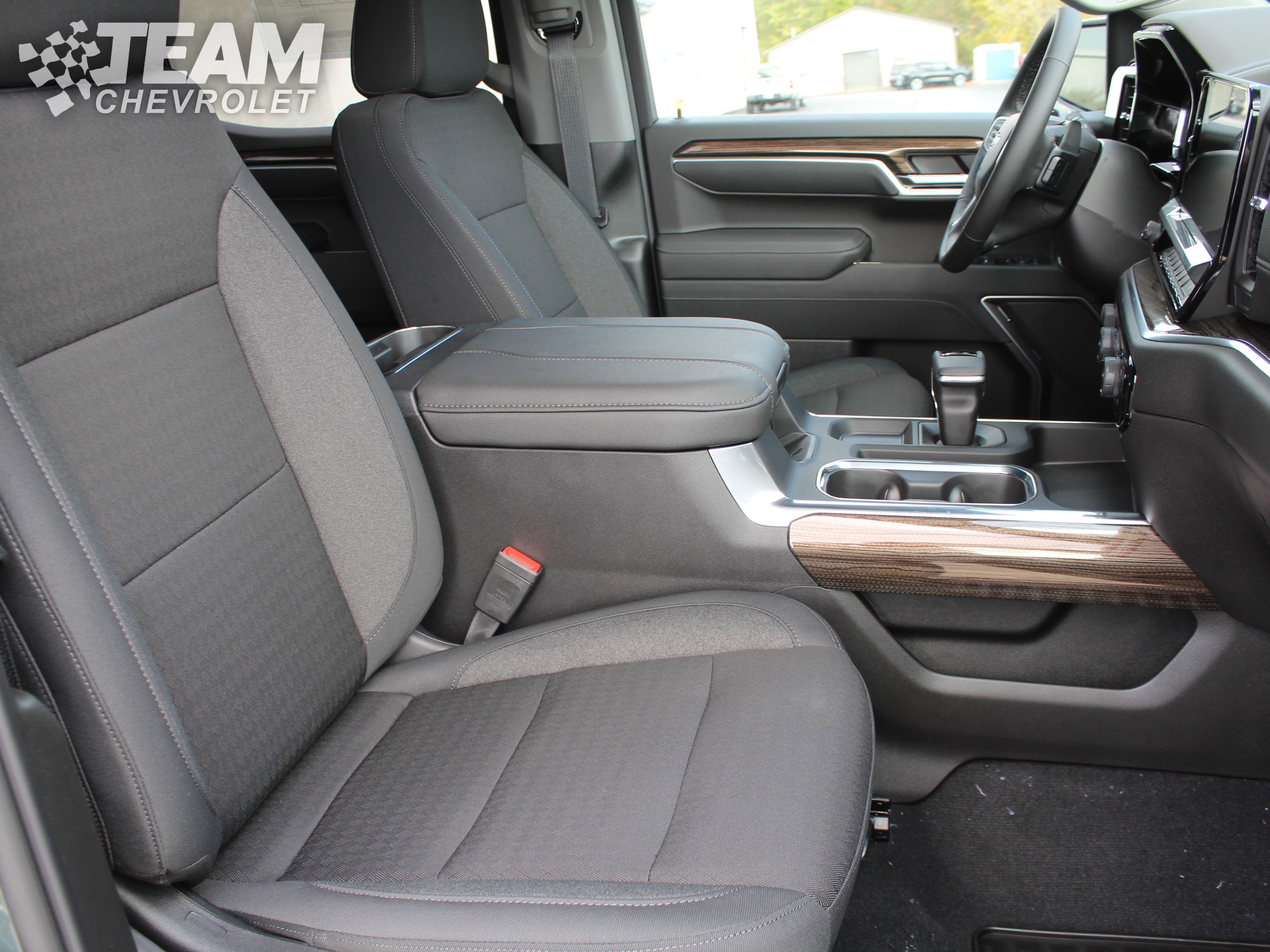 New 2026 Chevrolet Silverado 1500 LT w/ Z71 Off-Road Package image 17