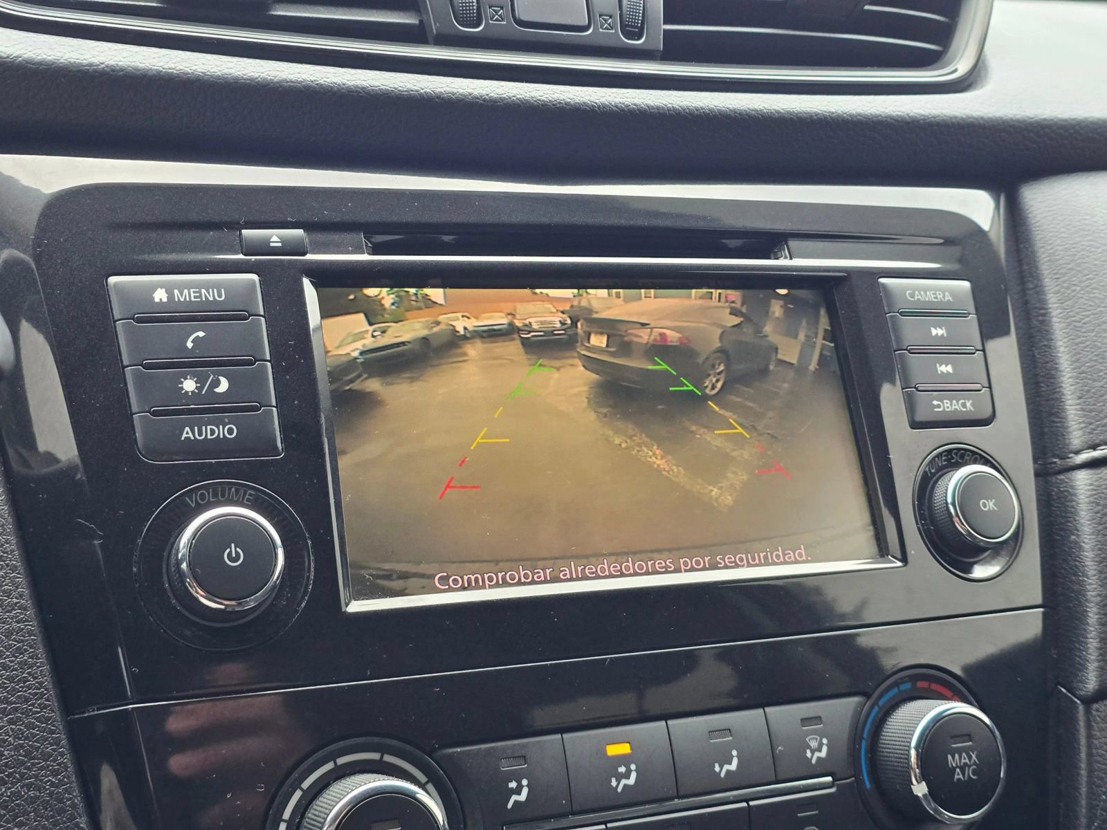 Used 2018 Nissan Rogue S AWD/4WD image 30