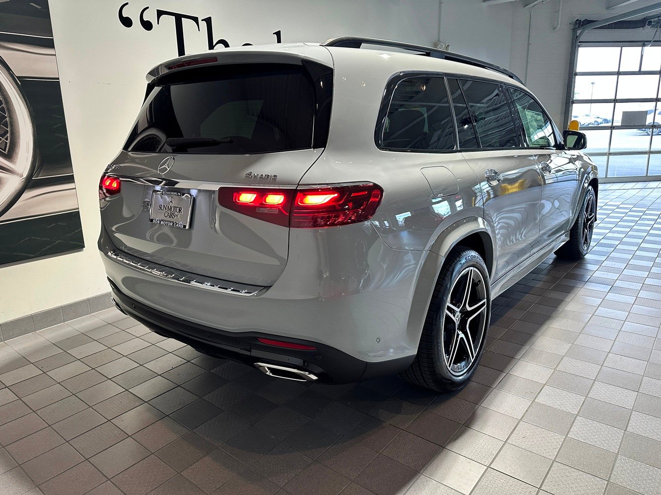 New 2026 Mercedes-Benz GLS 450 4MATIC image 4