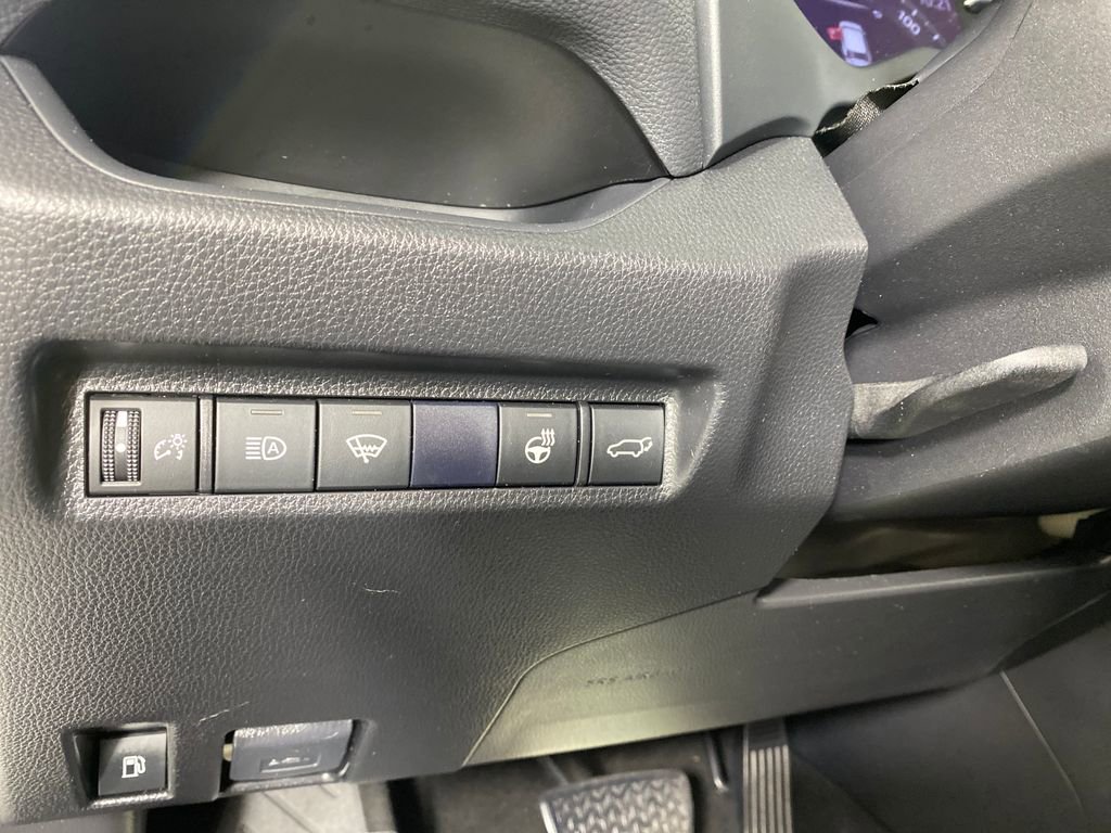 Certified 2021 Toyota RAV4 SE image 13