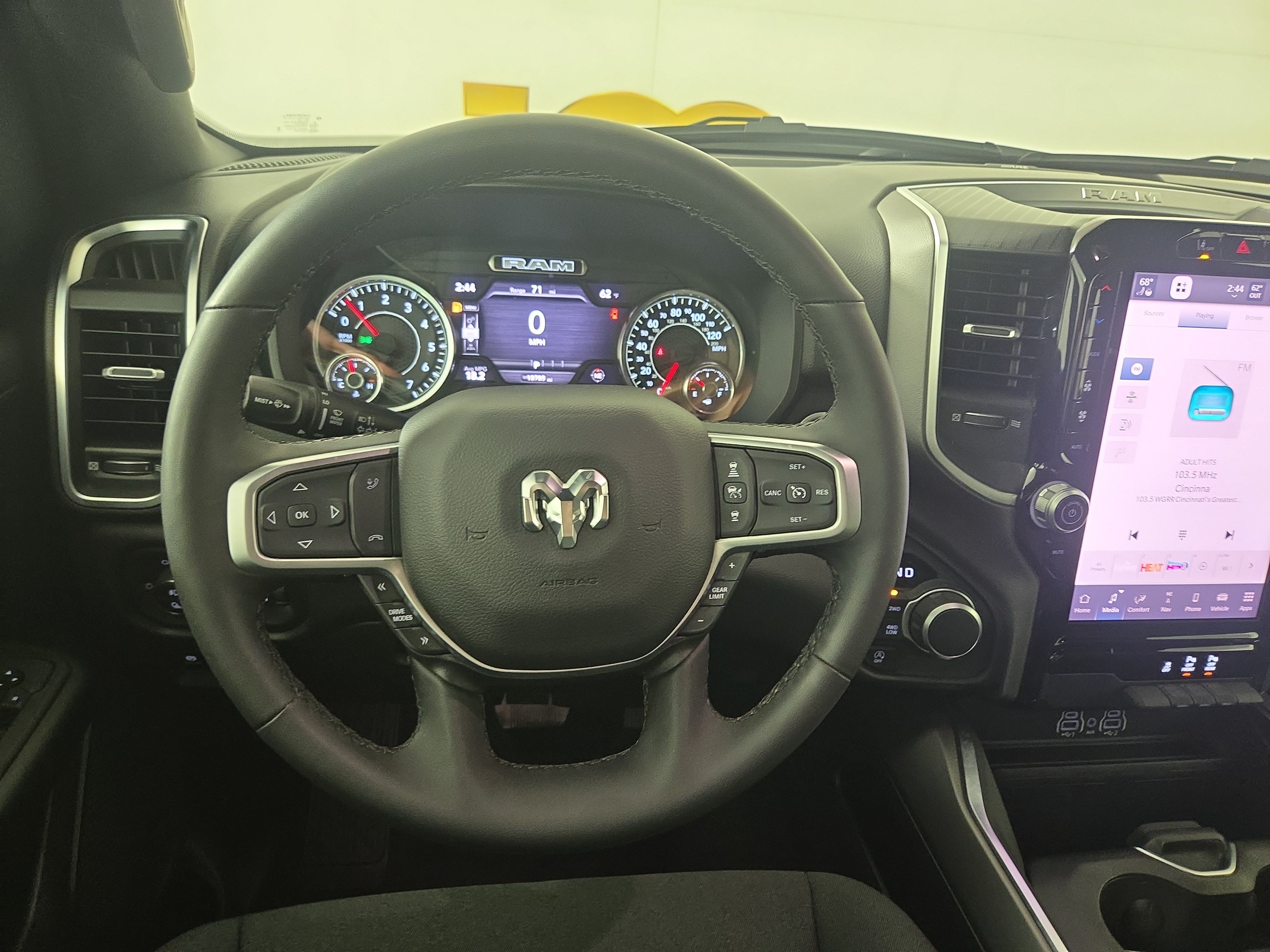 Certified 2025 RAM 1500 Big Horn AWD/4WD image 15