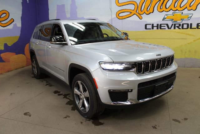 Used 2021 Jeep Grand Cherokee L Limited AWD/4WD image 4