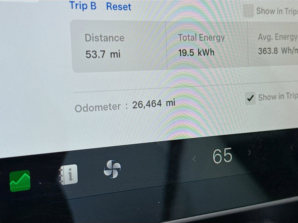 Used 2024 Tesla Model Y Long Range image 4