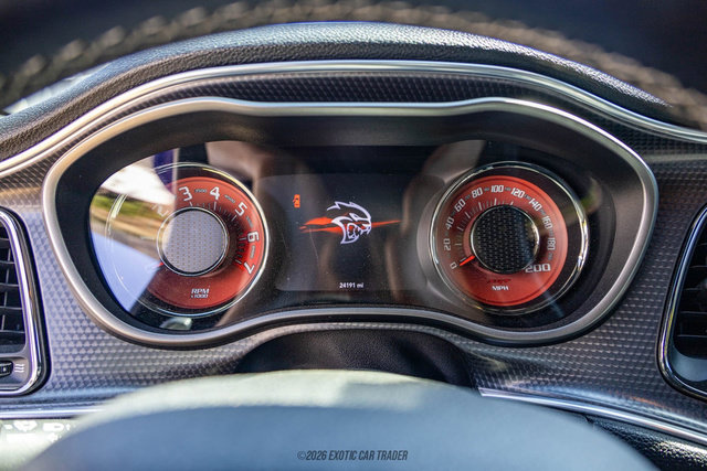 Used 2016 Dodge Challenger SRT Hellcat RWD image 24