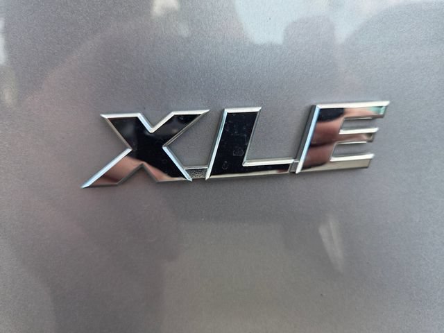 Used 2022 Toyota RAV4 XLE w/ Convenience Package FWD image 14