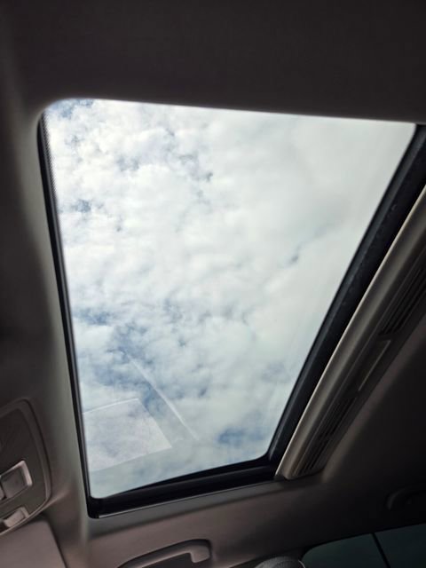 Used 2016 Mercedes-Benz GLE 350 w/ Premium Package image 11