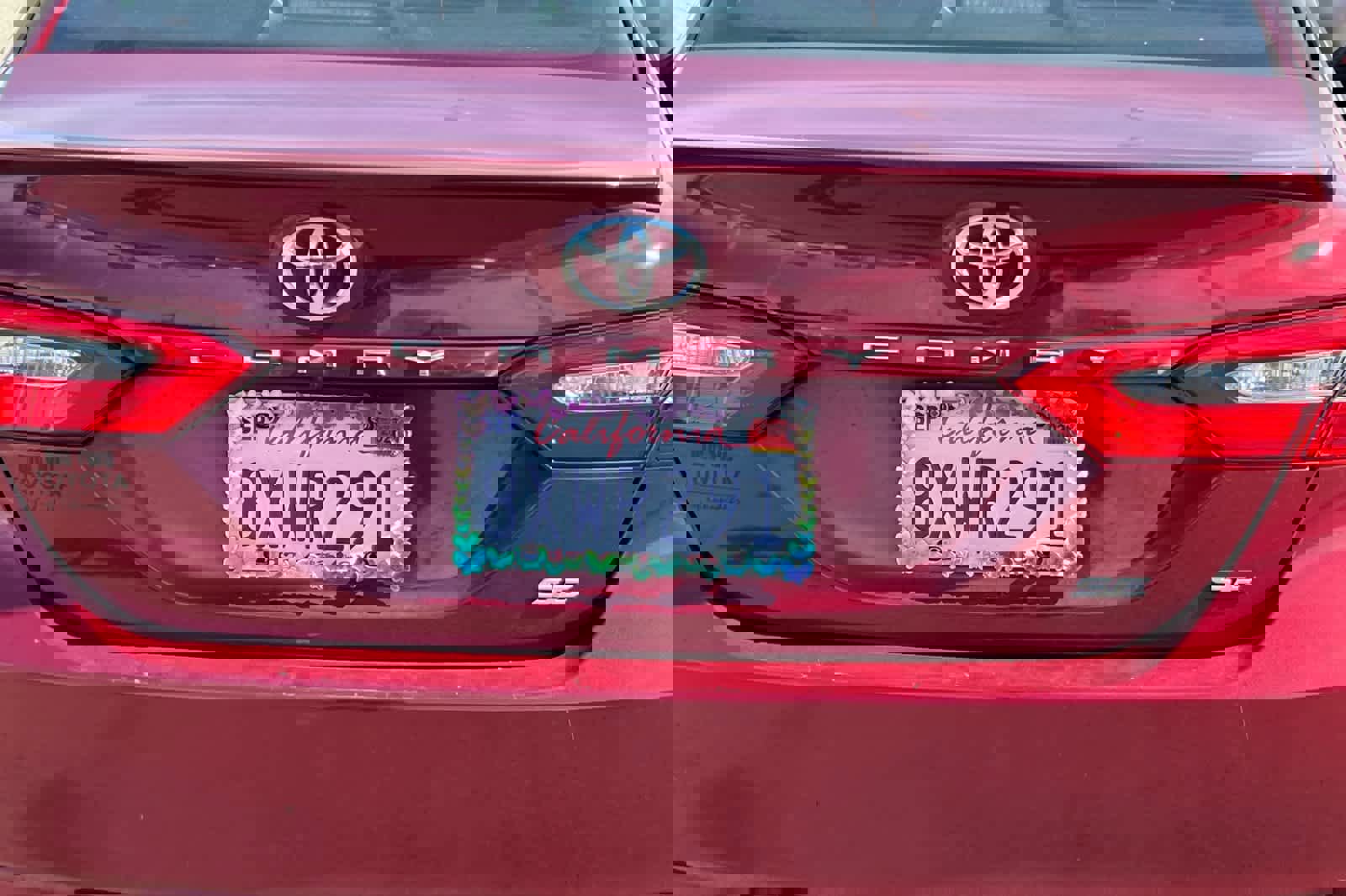 Certified 2018 Toyota Camry SE w/ Moonroof Package image 14